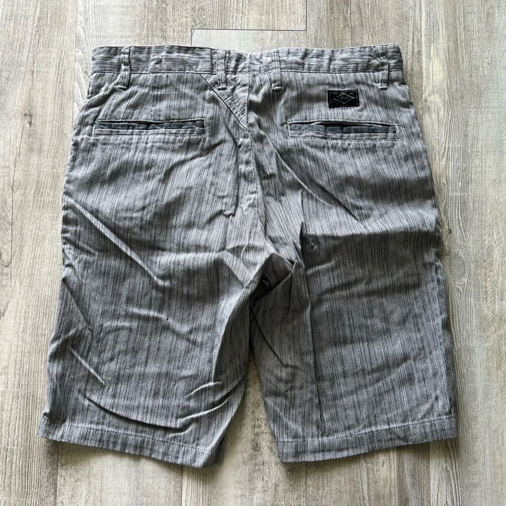 Mens Gray Casual Shorts Size 30 Classic Fit Flat Front Summer Split Co USA - Picture 3 of 11
